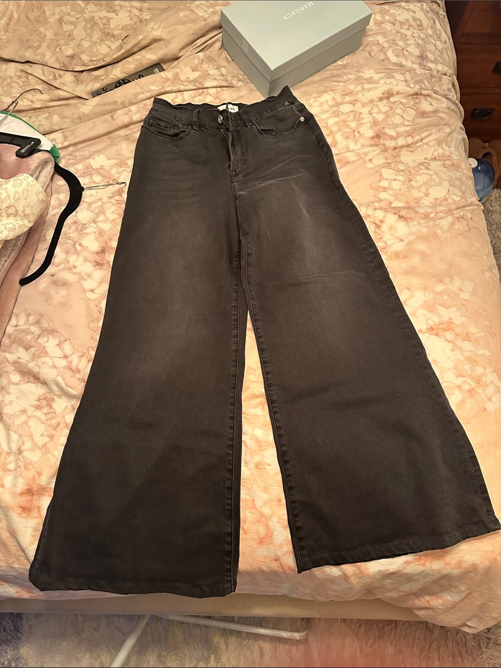 Frame Denim Wide-Leg High-Rise Jeans in Black